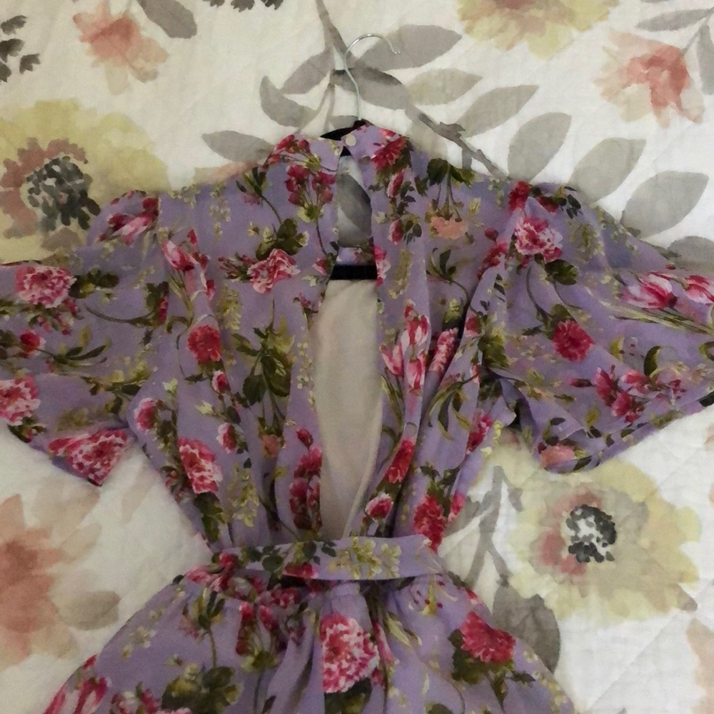 Romper - Picture 2 of 3